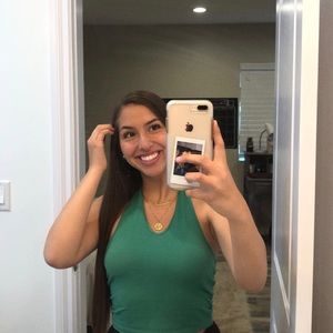 Meet your Posher, Leilani